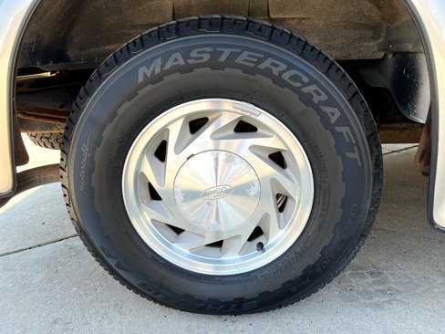 Used 2003 Ford E-150 and Econoline 150 image 14
