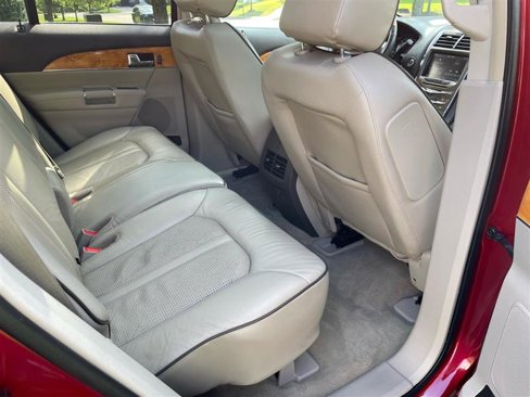 Used 2014 Lincoln MKX AWD w/ Equipment Group 101A image 17