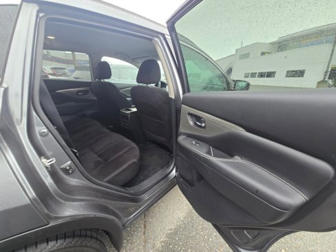 Used 2018 Nissan Murano SV image 13