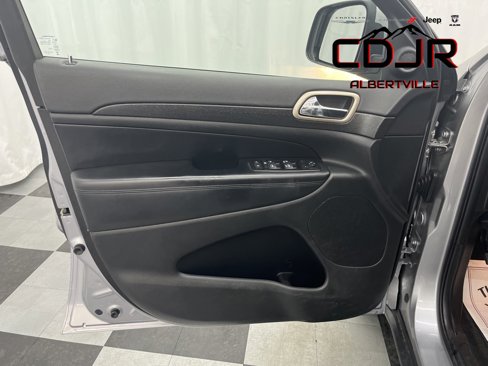 Used 2015 Jeep Grand Cherokee Laredo w/ Quick Order Package 23E image 13