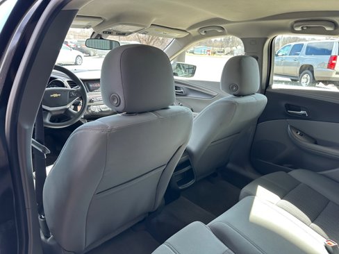 Used 2017 Chevrolet Impala LS image 11