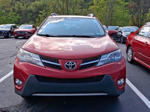 Used 2013 Toyota RAV4 XLE image 2