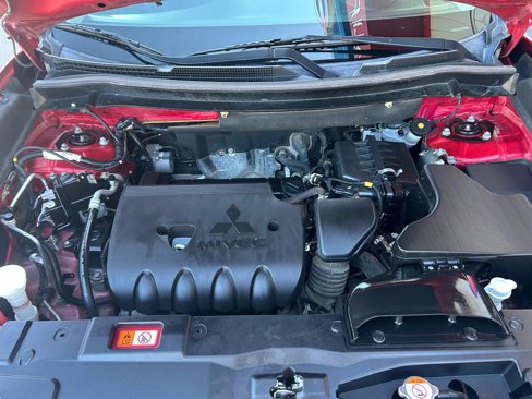 Used 2019 Mitsubishi Outlander SE image 21