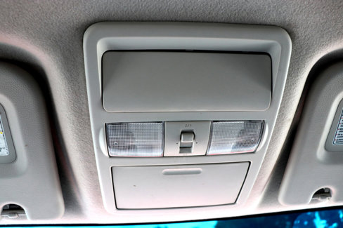 Used 2015 Nissan NV 2500 SV image 32