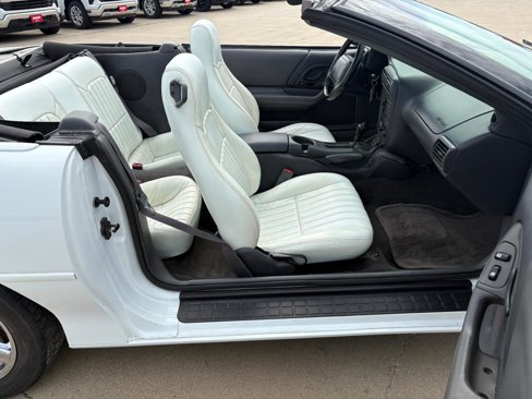 Used 1999 Chevrolet Camaro Z28 image 16