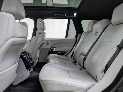 Used 2016 Land Rover Range Rover Supercharged image 18