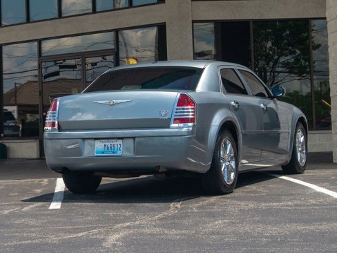 Used 2007 Chrysler 300 C image 6