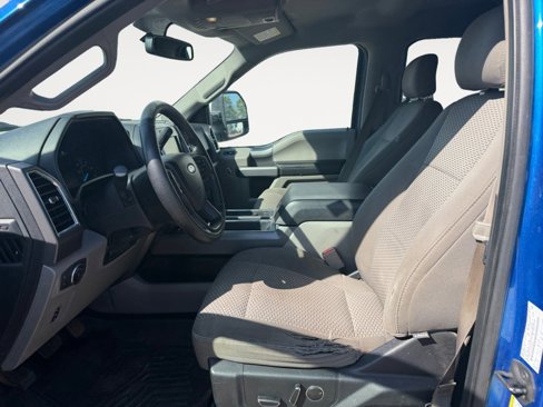 Used 2015 Ford F150 XLT w/ Equipment Group 302A Luxury image 8
