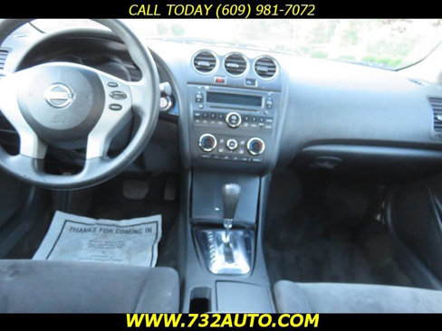 Used 2010 Nissan Altima Hybrid Sedan image 25