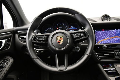 Certified 2023 Porsche Macan GTS image 24