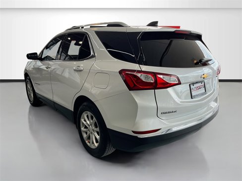 Used 2018 Chevrolet Equinox LT w/ Sun & Infotainment Package image 5