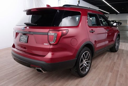 Used 2016 Ford Explorer Sport w/ Equipment Group 401A image 5