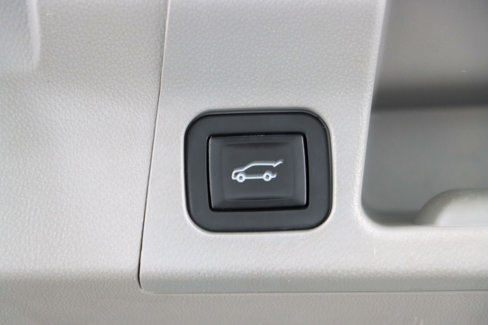 Used 2018 GMC Acadia SLT image 32