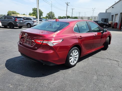 Used 2020 Toyota Camry LE image 7