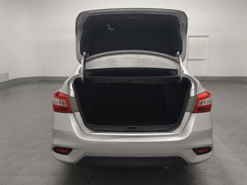 Used 2019 Nissan Sentra SV image 29