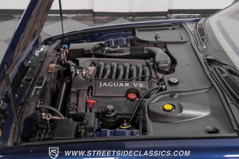 Used 1999 Jaguar XJ8 image 3