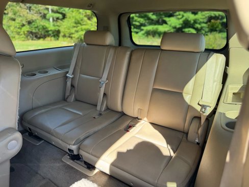 Used 2012 Cadillac Escalade ESV Luxury image 15
