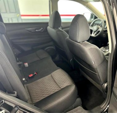 Used 2017 Nissan Rogue SV image 22