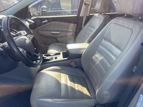 Used 2017 Ford Escape Titanium w/ Equipment Group 301A image 9