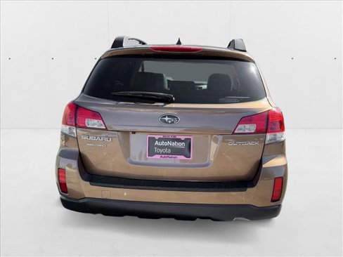 Used 2013 Subaru Outback 2.5i Limited image 6