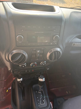 Used 2014 Jeep Wrangler Unlimited Sport w/ Quick Order Package 24S image 19