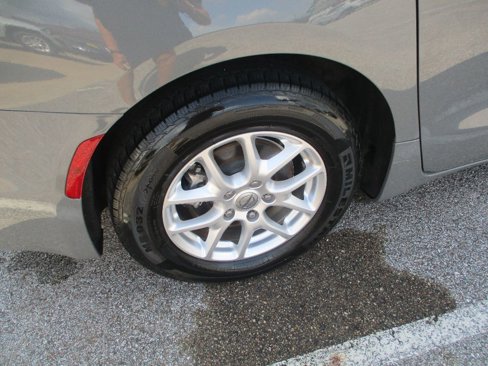 Used 2022 Chrysler Pacifica Touring-L image 22
