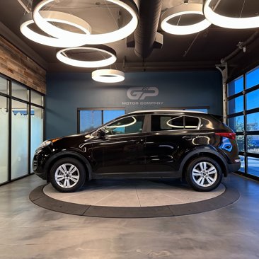 Used 2017 Kia Sportage LX w/ LX Popular Package image 6