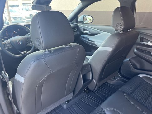 Used 2024 Buick Envista Preferred image 14