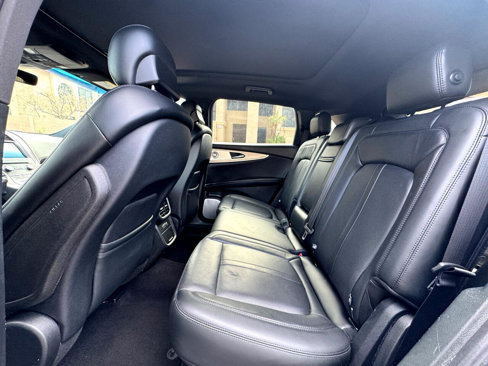 Used 2019 Lincoln Nautilus Reserve w/ Ultimate Package image 16