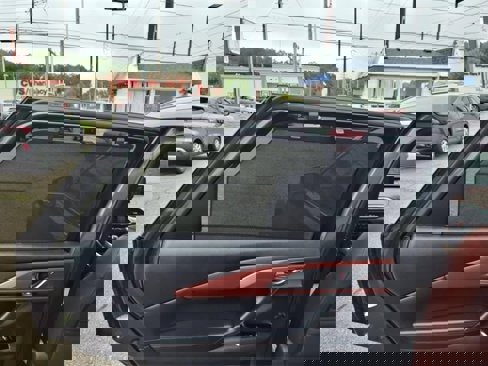 Used 2017 MAZDA CX-9 Signature image 19