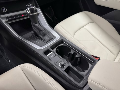 Used 2022 Audi Q3 2.0T Premium image 45