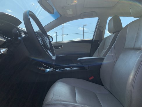Used 2014 Toyota Avalon XLE Premium image 16
