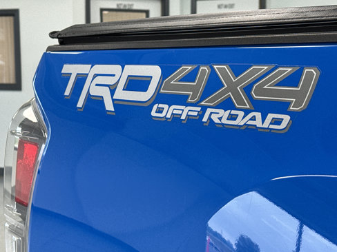 Used 2020 Toyota Tacoma TRD Off-Road image 33