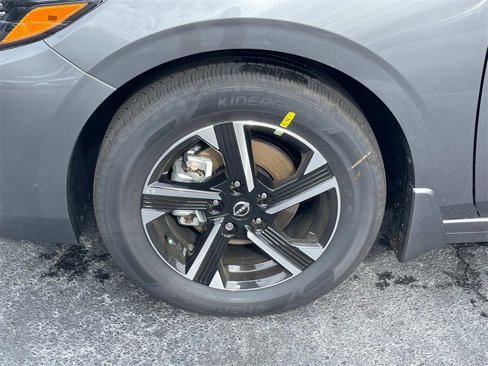 New 2025 Nissan Sentra SV image 9