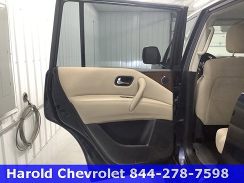 Used 2018 Nissan Armada SV image 11