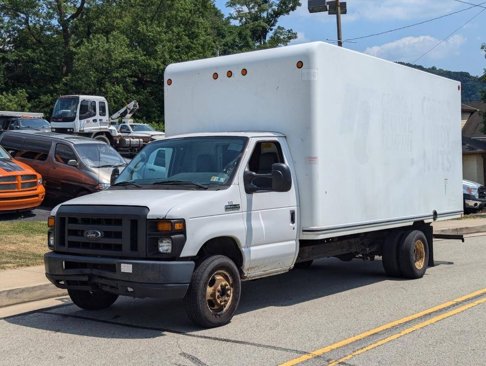 Used 2016 Ford E-450 and Econoline 450 Super Duty image 11