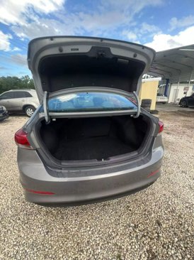 Used 2017 Hyundai Elantra SE image 24