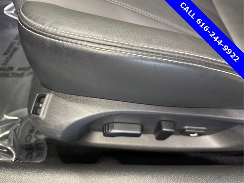 Used 2019 INFINITI Q60 3.0t Luxe w/ Essential Package image 23