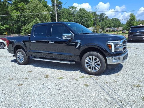 Used 2024 Ford F150 Lariat w/ Tow/Haul Package image 5