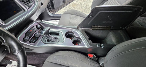 Used 2018 Dodge Challenger SXT w/ Blacktop Package image 14