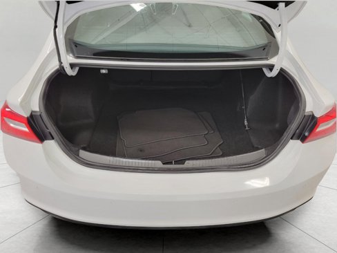 Used 2024 Chevrolet Malibu LT image 16