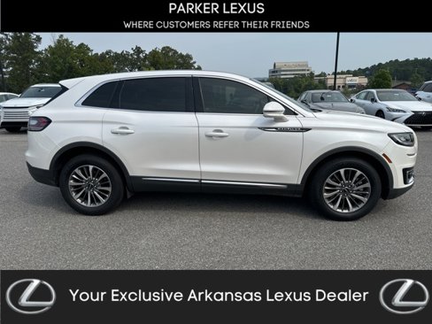 Used 2019 Lincoln Nautilus Select image 1