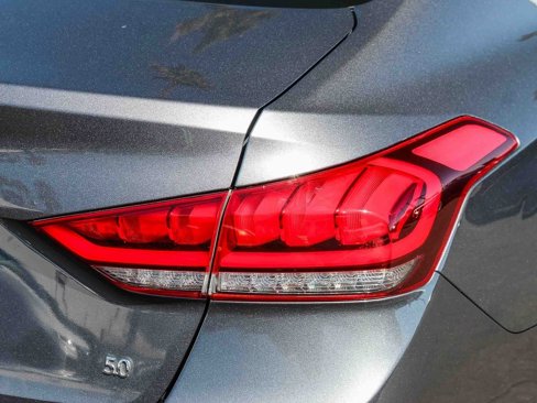 Used 2015 Hyundai Genesis 5.0 image 11