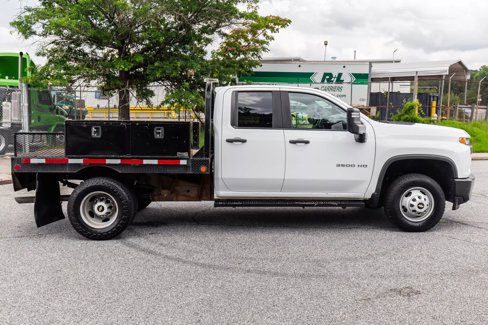 Used 2020 Chevrolet Silverado 3500 W/T w/ WT Convenience Package image 5