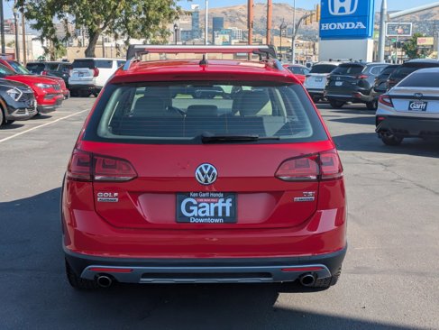 Used 2017 Volkswagen Golf Alltrack SEL image 7