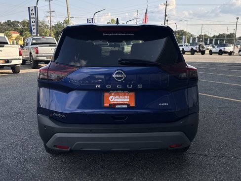 Used 2023 Nissan Rogue S image 5