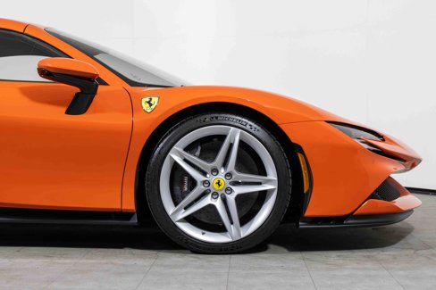 Used 2024 Ferrari SF90 Spider image 20
