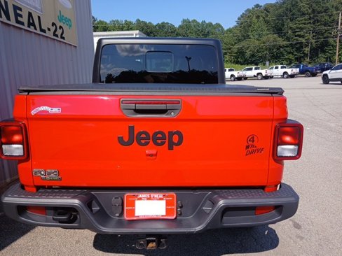 Used 2022 Jeep Gladiator Sport image 4