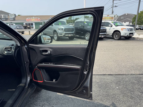 Used 2018 Jeep Compass Trailhawk w/ Leather Interior Group image 39