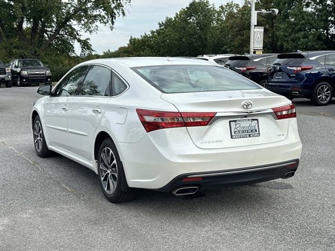 Used 2018 Toyota Avalon XLE Premium image 6